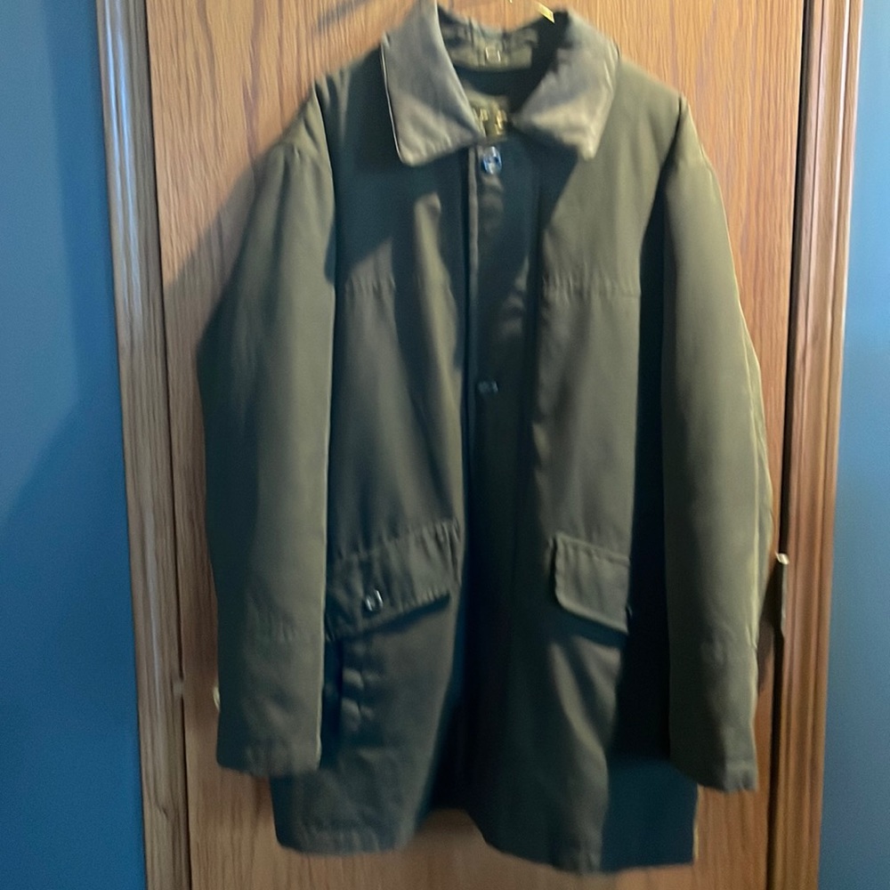 Pier 91 men’s coat, size medium mid length, brown, leather collar.